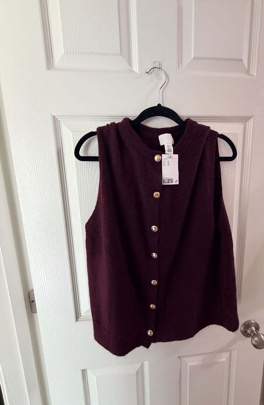 H&M Knitted Button-Front Vest Size XL Burgundy Gold Buttons